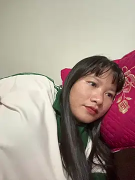 Snapshot of Suni-ii chatting on 05/05/26, 03:20 Suni-ii online show from 05/05/26, 03:20