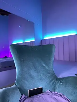 Denightjones online show from 03/08/26, 03:32