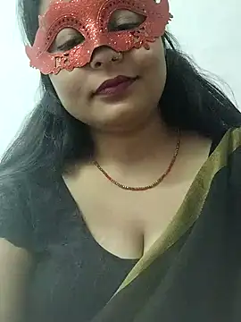 Snapshot of Cute-angle-1 chatting on 02/13/26, 04:40 Cute-angle-1 online show from 02/13/26, 04:40