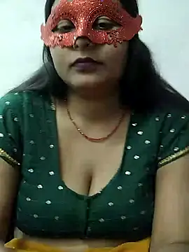 Snapshot of Cute-angle-1 chatting on 02/14/26, 03:56 Cute-angle-1 online show from 02/14/26, 03:56