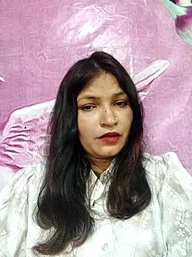 Snapshot of Priyaa_1433 chatting on 07/13/26, 07:29 Priyaa 1433 online show from 07/13/26, 07:29