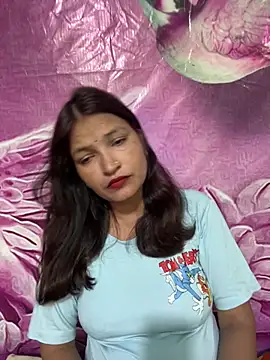 Snapshot of Priyaa_1433 chatting on 08/03/26, 11:05 Priyaa 1433 online show from 08/03/26, 11:05