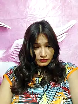 Snapshot of Priyaa_1433 chatting on 07/17/26, 05:32 Priyaa 1433 online show from 07/17/26, 05:32