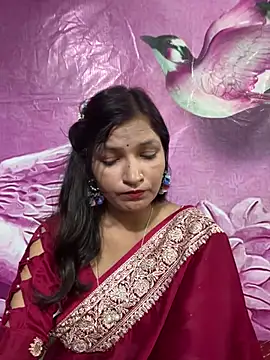 Snapshot of Priyaa_1433 chatting on 07/28/26, 06:20 Priyaa 1433 online show from 07/28/26, 06:20