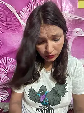 Snapshot of Priyaa_1433 chatting on 08/02/26, 07:44 Priyaa 1433 online show from 08/02/26, 07:44
