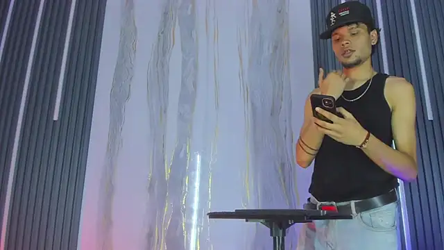 Lucas hot 20 online show from 02/20/26, 06:26