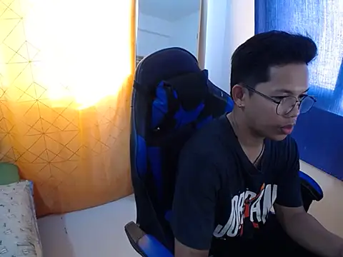 holly oreo online show from 07/22/26, 11:29