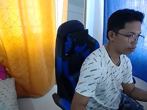 holly oreo online show from 07/25/26, 02:19