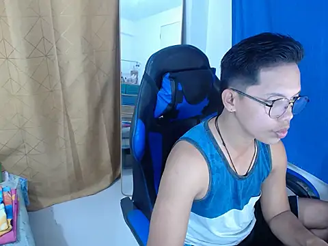 holly oreo online show from 07/12/26, 02:40