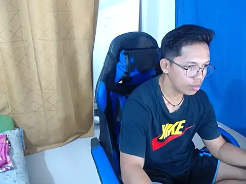 holly oreo online show from 07/20/26, 10:39