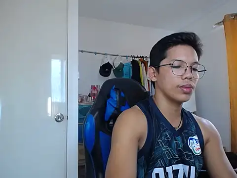 holly oreo online show from 06/13/26, 02:53