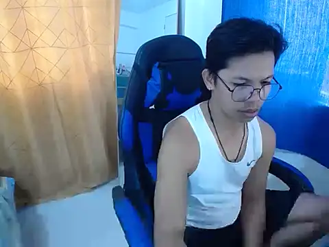 holly oreo online show from 06/25/26, 11:43