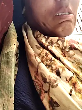 Bhavna8080 online show from 04/24/26, 06:37