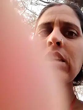 Bhavna8080 online show from 02/18/26, 12:01