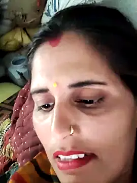 Snapshot of Bhavna8080 chatting on 06/15/26, 11:10 Bhavna8080 online show from 06/15/26, 11:10