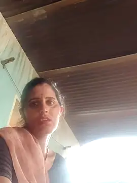 Snapshot of Bhavna8080 chatting on 07/17/26, 10:23 Bhavna8080 online show from 07/17/26, 10:23