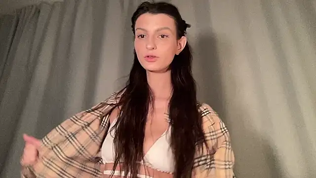 Snapshot of eva_mp3 chatting on 02/17/26, 04:48 eva mp3 online show from 02/17/26, 04:48