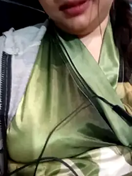 sumaiaa629 online show from 01/08/26, 07:09