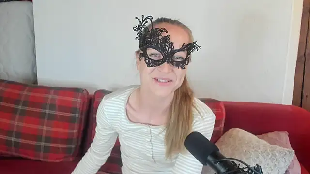 Snapshot of SexyMarlen4u chatting on 01/16/25, 02:08 SexyMarlen4u online show from 01/16/25, 02:08