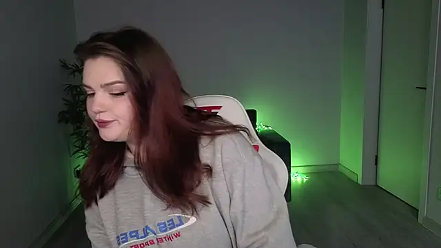 MilkyPop  online show from 04/07/26, 09:00