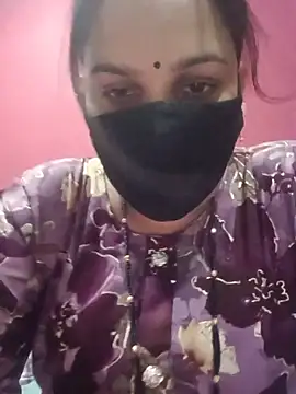 Snapshot of 01Roshani chatting on 06/15/26, 09:09 01Roshani online show from 06/15/26, 09:09