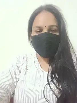 Snapshot of 01Roshani chatting on 07/06/26, 07:05 01Roshani online show from 07/06/26, 07:05