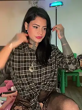 ReynaTatty online show from 04/08/26, 08:27