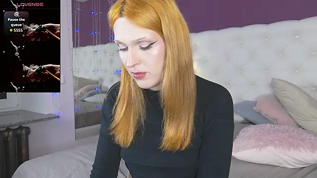 LunaBl1ss online show from 02/13/26, 01:00