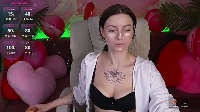 AlexaFleur online show from 02/13/26, 06:57