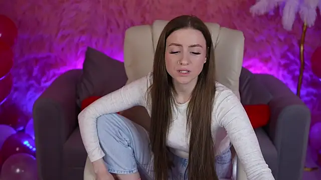 AlexaFleur online show from 02/15/26, 07:57