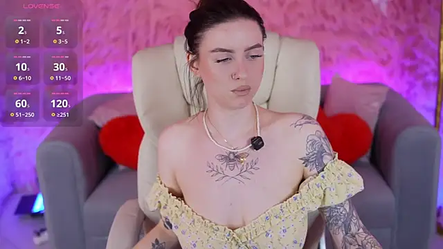 AlexaFleur online show from 03/26/26, 08:01