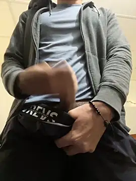 Snapshot of calientmex chatting on 02/03/26, 02:55 calientmex online show from 02/03/26, 02:55