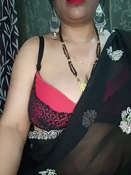 Hot-BHABHI696 online show from 04/18/26, 07:07
