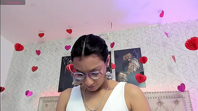 Snapshot of MeganRosseX chatting on 02/16/26, 05:44 MeganRosseX online show from 02/16/26, 05:44