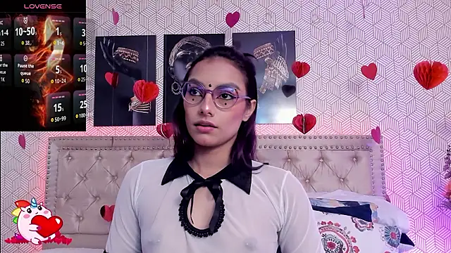 Snapshot of MeganRosseX chatting on 02/19/26, 04:26 MeganRosseX online show from 02/19/26, 04:26