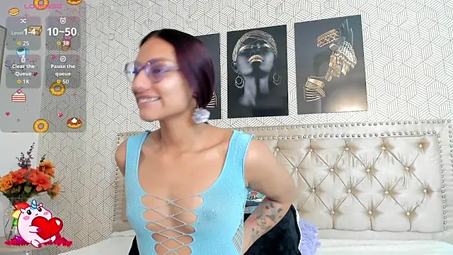 Snapshot of MeganRosseX chatting on 01/17/26, 08:56 MeganRosseX online show from 01/17/26, 08:56