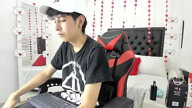 Snapshot of julian_xx chatting on 02/26/26, 09:04 julian xx online show from 02/26/26, 09:04