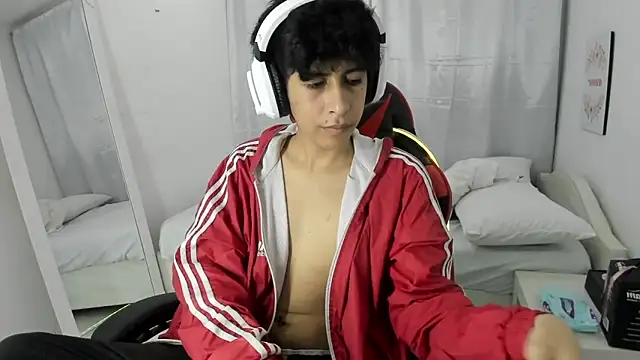 julian xx online show from 03/13/26, 07:19