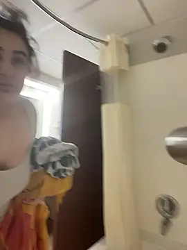 Snapshot of LadyxOnyx chatting on 01/08/26, 02:45 LadyxOnyx online show from 01/08/26, 02:45