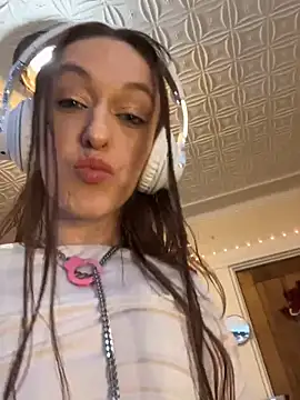 SultryEroticSlut online show from 02/15/26, 01:21