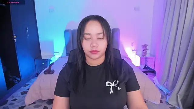 Snapshot of ThaliaBrookss_ chatting on 06/18/26, 04:55 ThaliaBrookss online show from 06/18/26, 04:55