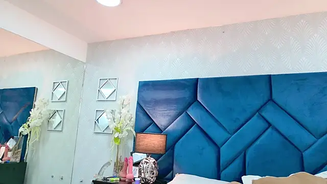 CintiaHolms online show from 03/13/26, 02:49