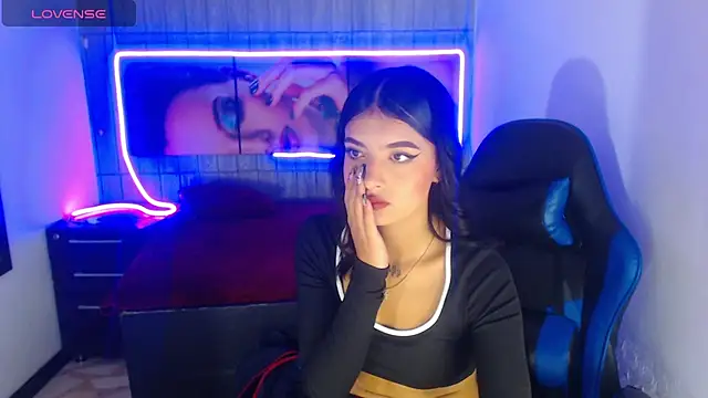 honeyluxe  online show from 02/08/26, 04:32