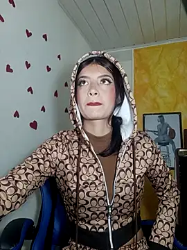 honeyluxe  online show from 03/13/26, 04:17