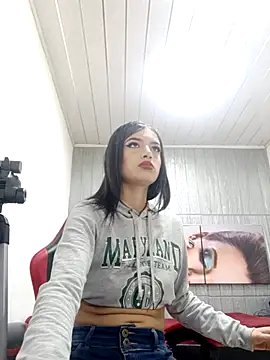 honeyluxe  online show from 02/27/26, 04:23