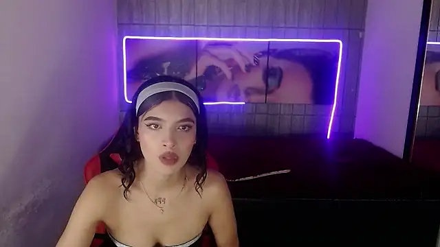 honeyluxe  online show from 02/01/26, 04:11