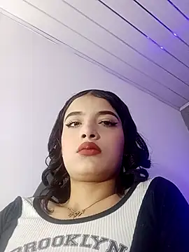 honeyluxe  online show from 02/12/26, 03:50