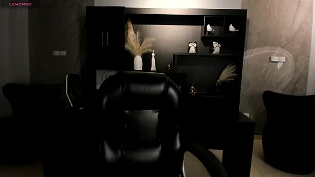 KayraLanne online show from 05/18/26, 05:34