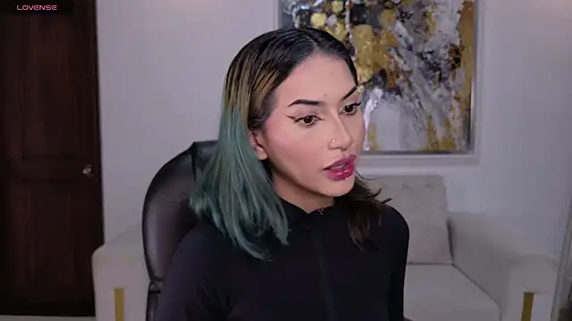 KayraLanne online show from 05/07/26, 04:06