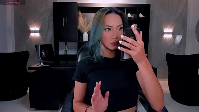 KayraLanne online show from 04/12/26, 03:43